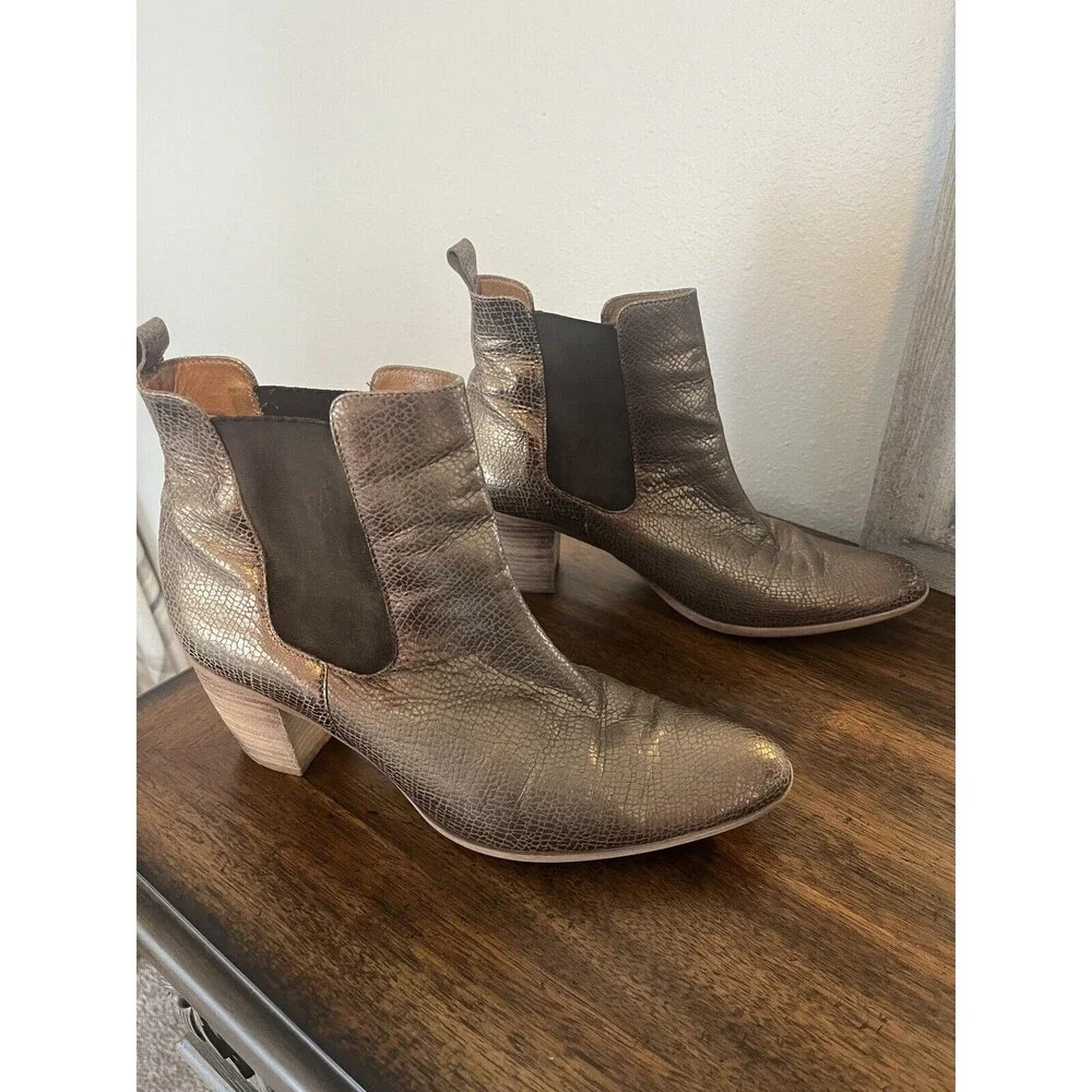 Sundance Belem Boots Women’s 41 Leather Booties Gold Metallic Crocodile Slip‎ On